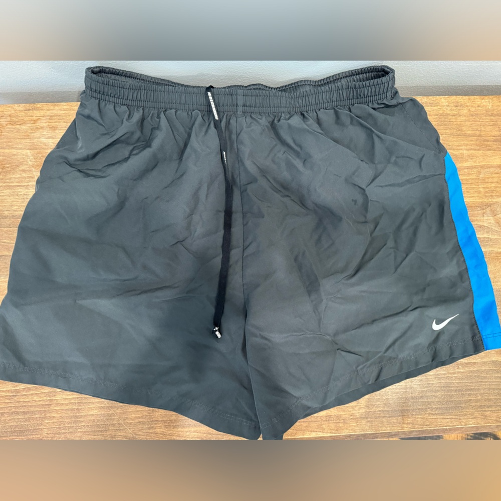 Nike Men's Charcoal Athletic Shorts size large